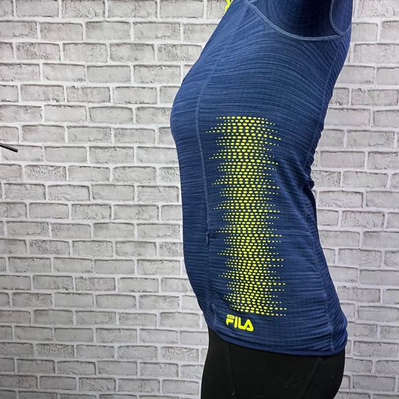 🏃‍♀️|•FILA•| Sport Running Zip Pullover Size XS - Picture 5 of 13